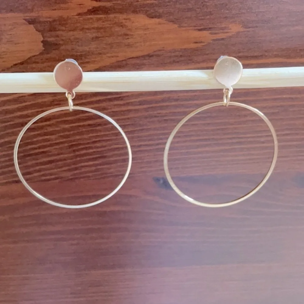 Gold flat hoop + circle earrings